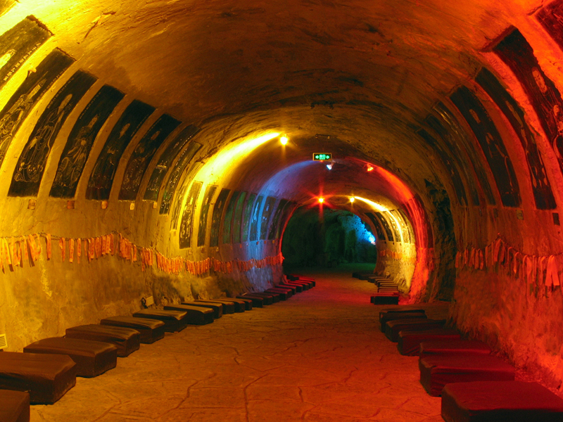 太平岩洞六十甲子保护神像摩崖石刻 太平岩洞六十甲子保护神像摩崖石刻